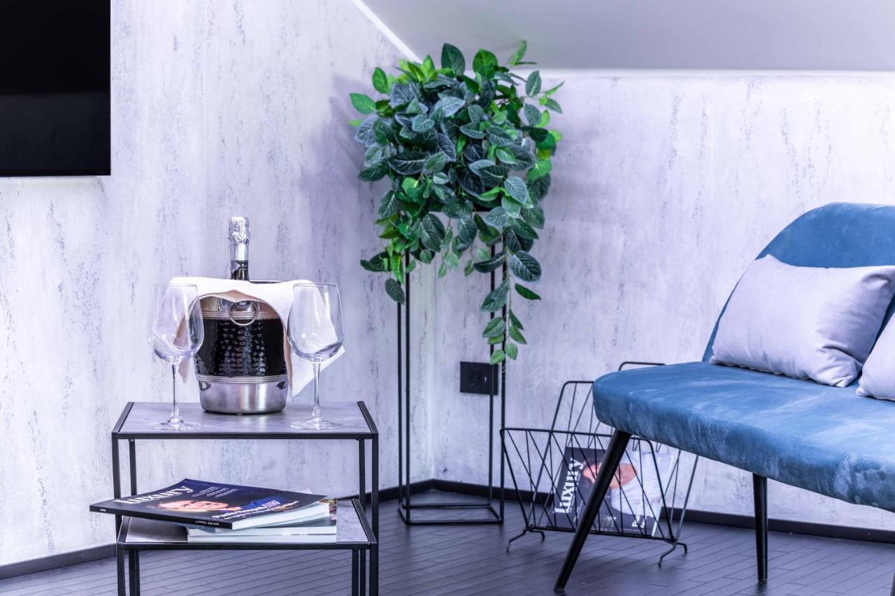 Quadrilatero Della Moda- Luxury Loft In The Heart Of The Fashion District Milan Extérieur photo
